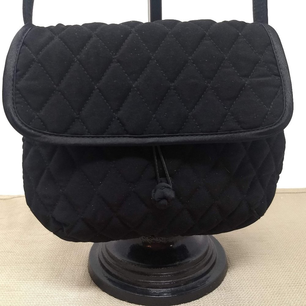 VERA BRADLEY BLACK QUILTED FABRIC SHOULDER BAG
